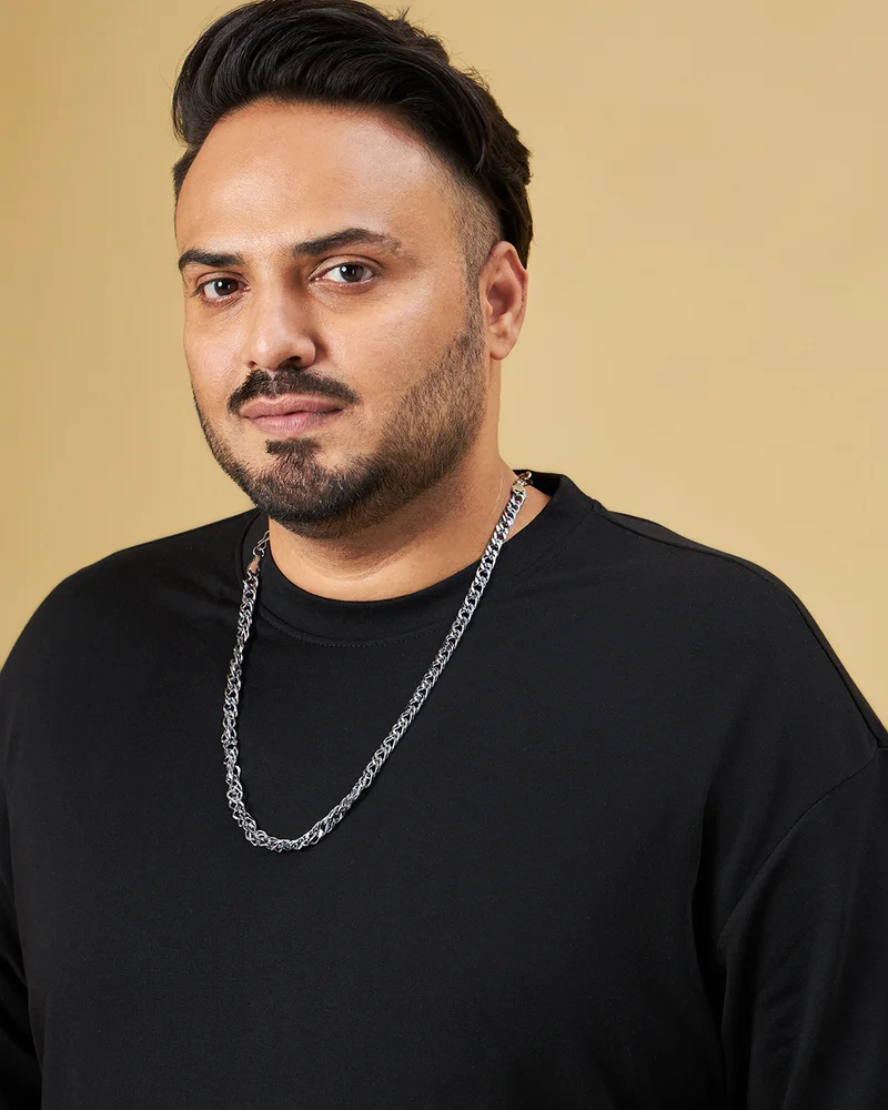 bewakoof  Men's Black Oversized Plus Size T-shirt for Men | Best Price UAE